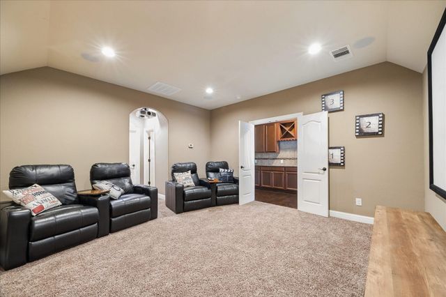 323 W Bend Drive, League City, TX 77573