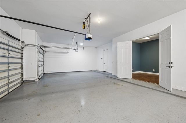 323 W Bend Drive, League City, TX 77573