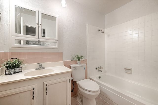 3206 Catalpa Street, Garland, TX 75044