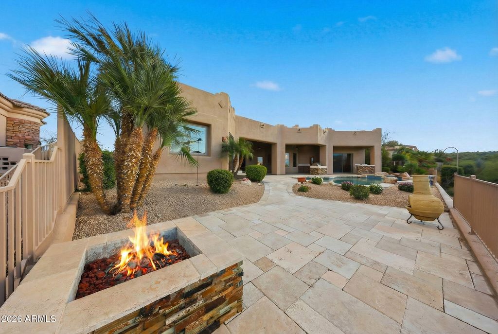 Image 13 of property listing at 13846 N SUNFLOWER Drive, Fountain Hills, AZ 85268