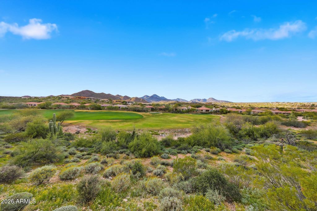 Image 32 of property listing at 13846 N SUNFLOWER Drive, Fountain Hills, AZ 85268