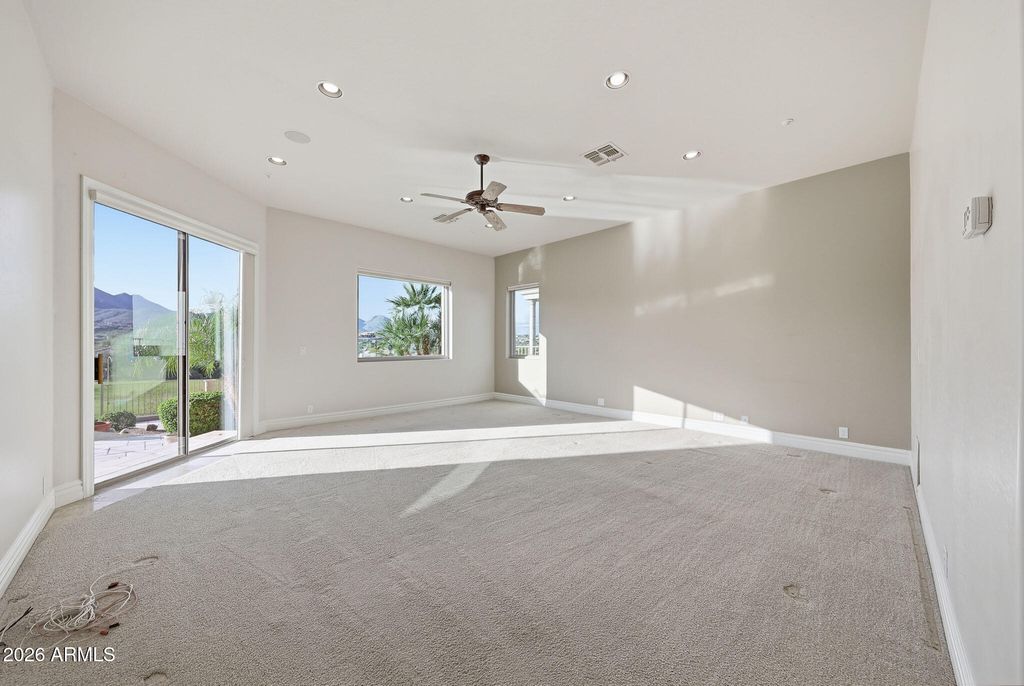 Image 6 of property listing at 13846 N SUNFLOWER Drive, Fountain Hills, AZ 85268