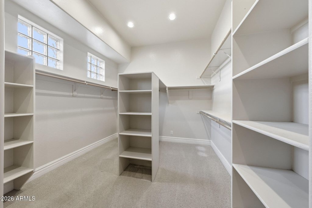 Image 8 of property listing at 13846 N SUNFLOWER Drive, Fountain Hills, AZ 85268