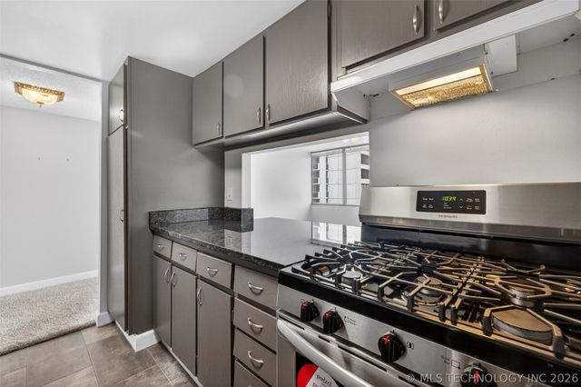 450 W 7th Street 1705, Tulsa, OK 74119