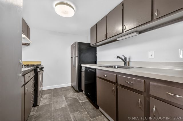 450 W 7th Street 1705, Tulsa, OK 74119