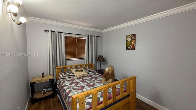 1075 W 68th Street 403, Hialeah, FL 33014