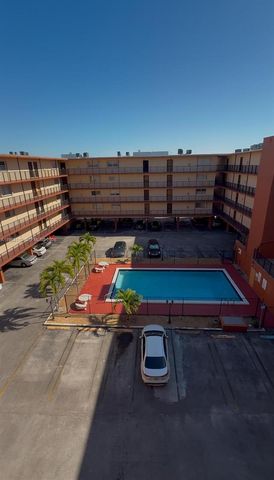 1075 W 68th Street 403, Hialeah, FL 33014