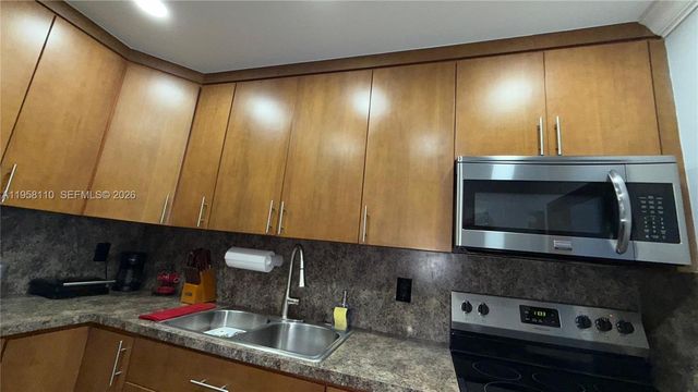 1075 W 68th Street 403, Hialeah, FL 33014