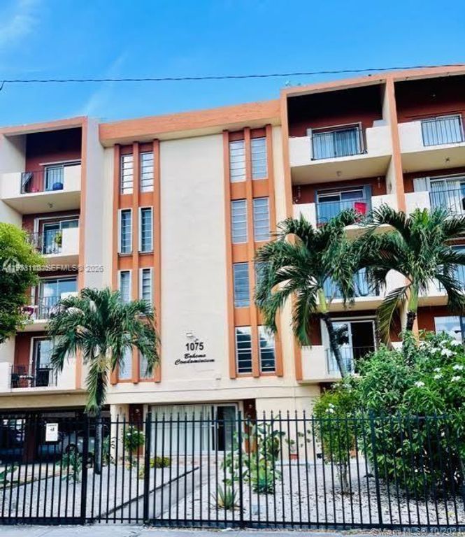 1075 W 68th Street 403, Hialeah, FL 33014