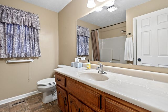 106 June St, Mcminnville, TN 37110