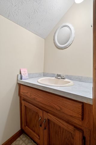 106 June St, Mcminnville, TN 37110