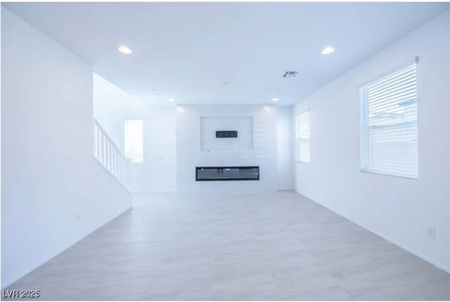 10407 Sadie Blake Avenue, Las Vegas, NV 89166