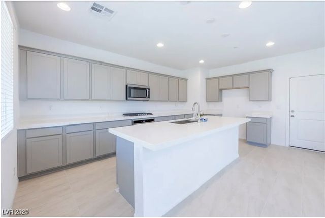 10407 Sadie Blake Avenue, Las Vegas, NV 89166