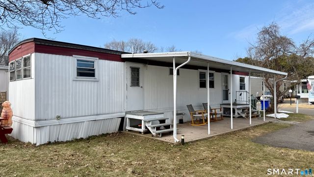 17 Montauk Road, East Hartford, CT 06118