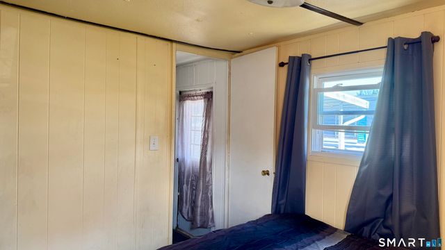 17 Montauk Road, East Hartford, CT 06118