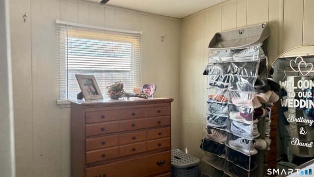 17 Montauk Road, East Hartford, CT 06118