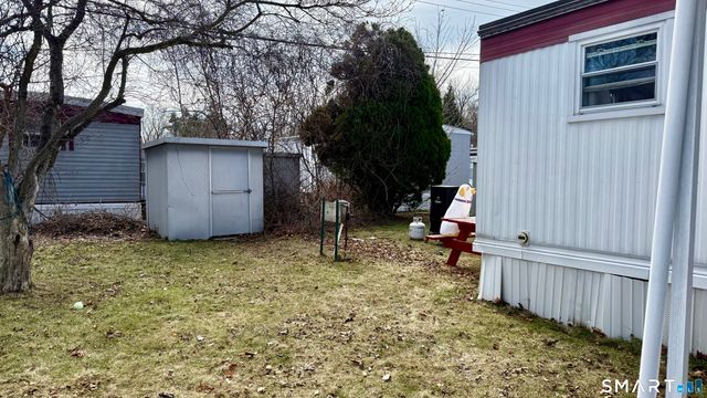 17 Montauk Road, East Hartford, CT 06118