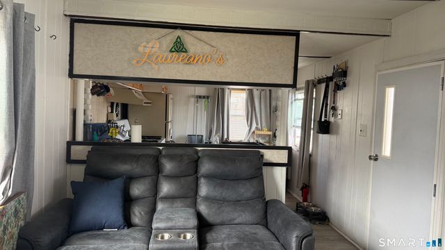 17 Montauk Road, East Hartford, CT 06118