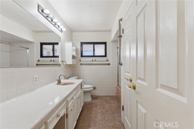 1864 Lakeview Court, San Leandro, CA 94577