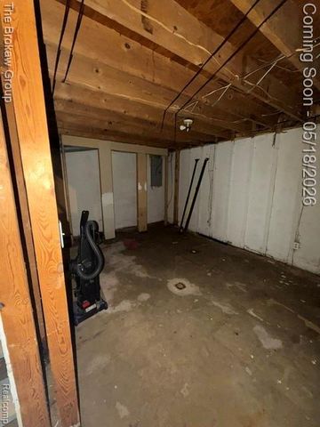 3216 Walton Avenue, Flint, MI 48504