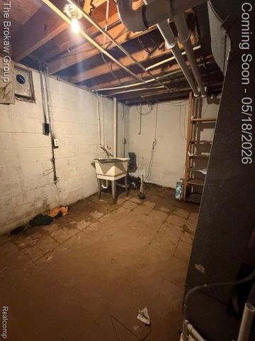 3216 Walton Avenue, Flint, MI 48504