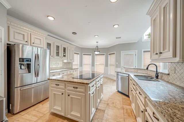219 Wick Willow Drive, Montgomery, TX 77356