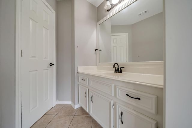 219 Wick Willow Drive, Montgomery, TX 77356