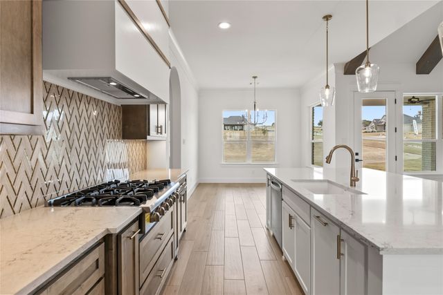 700 Burr Oak Lane, Weatherford, TX 76085