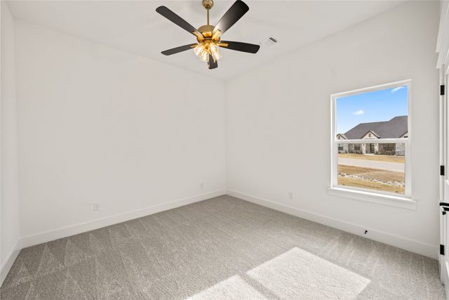 700 Burr Oak Lane, Weatherford, TX 76085