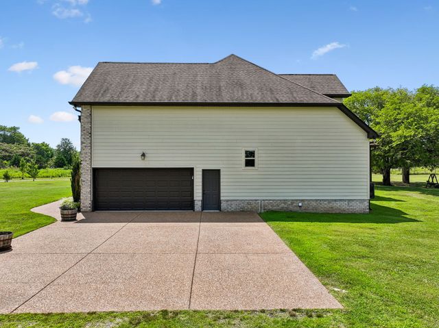 3930 Big Springs Rd, Lebanon, TN 37090