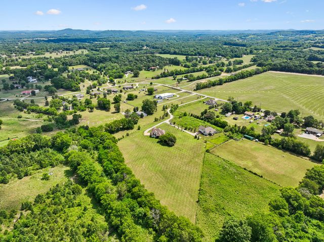 3930 Big Springs Rd, Lebanon, TN 37090