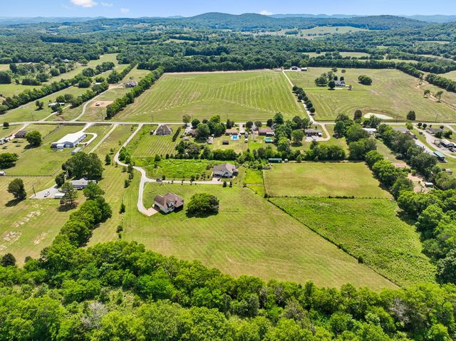 3930 Big Springs Rd, Lebanon, TN 37090