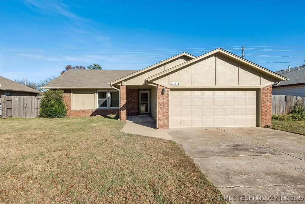 1314 W Orlando Street, Broken Arrow, OK 74011