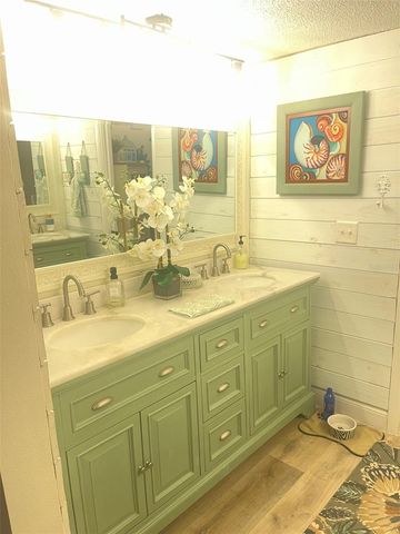 700 STARKEY ROAD 1414, Largo, FL 33771