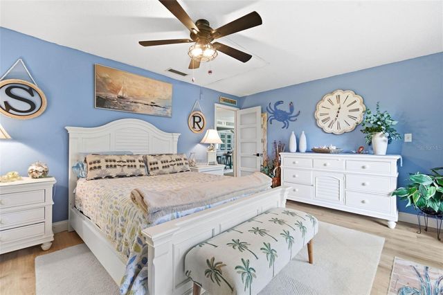 700 STARKEY ROAD 1414, Largo, FL 33771