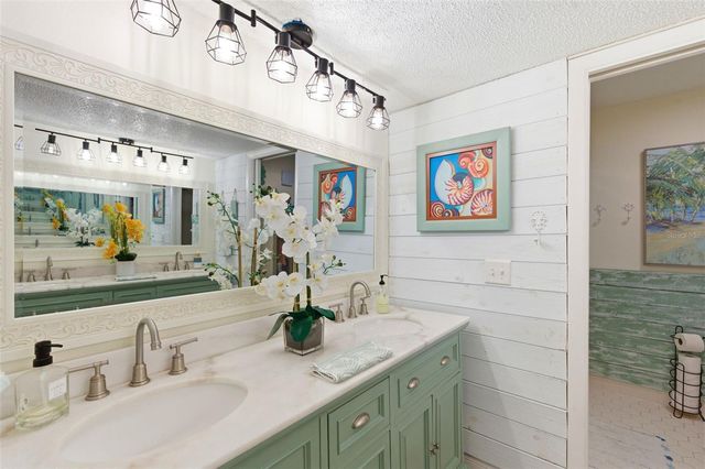 700 STARKEY ROAD 1414, Largo, FL 33771