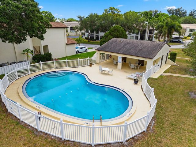 700 STARKEY ROAD 1414, Largo, FL 33771