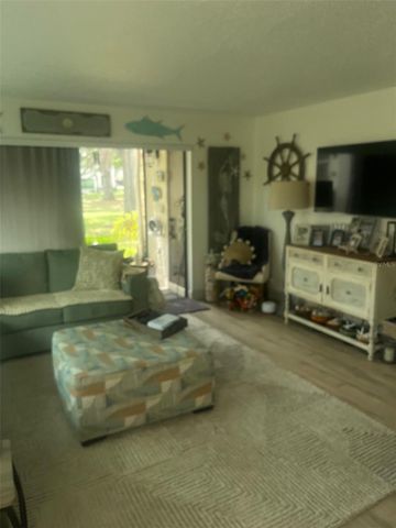 700 STARKEY ROAD 1414, Largo, FL 33771