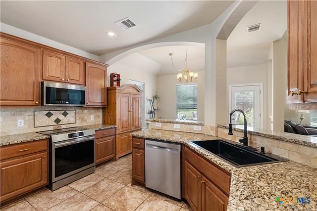 229 Bending Oak, New Braunfels, TX 78132