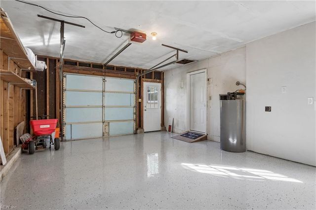 3905 W Colonial PW, Virginia Beach, VA 23452