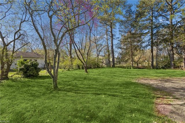 3905 W Colonial PW, Virginia Beach, VA 23452