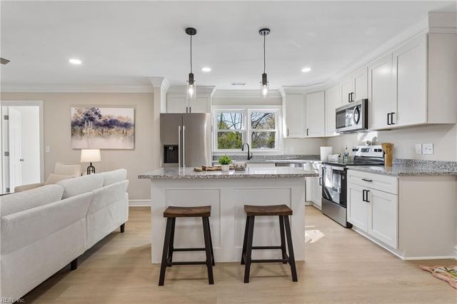 3905 W Colonial PW, Virginia Beach, VA 23452