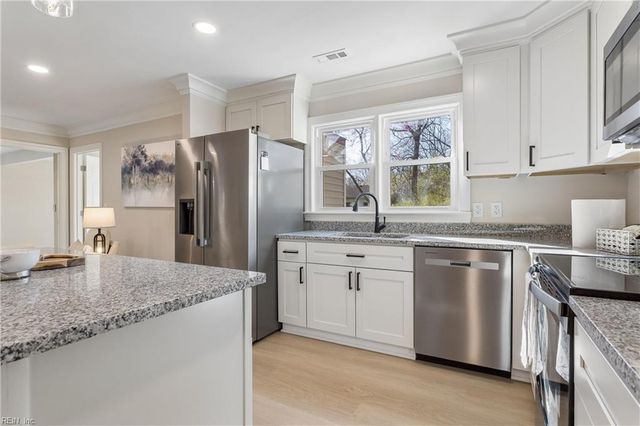 3905 W Colonial PW, Virginia Beach, VA 23452