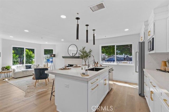 333 E Phillips Boulevard, Pomona, CA 91766