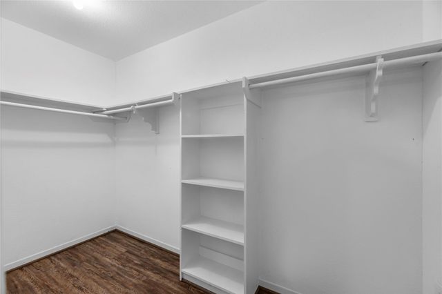 6527 Briar Glade Drive, Houston, TX 77072