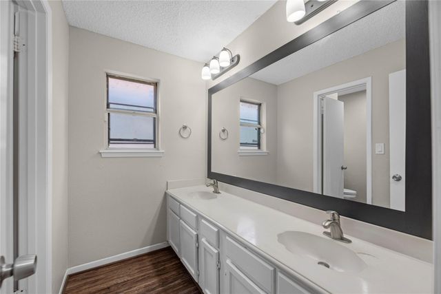 6527 Briar Glade Drive, Houston, TX 77072