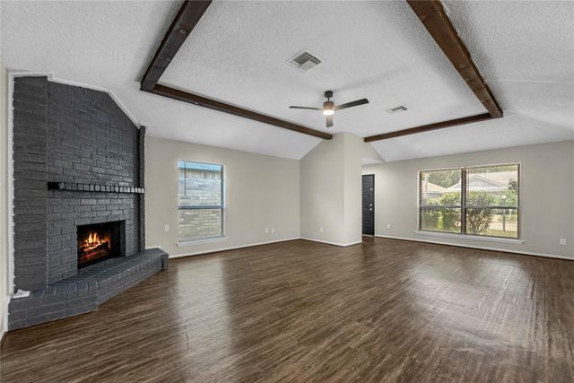 6527 Briar Glade Drive, Houston, TX 77072