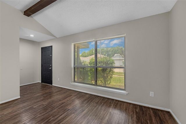 6527 Briar Glade Drive, Houston, TX 77072