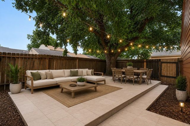 8632 Maplecrest Drive, Houston, TX 77099