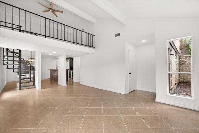 8632 Maplecrest Drive, Houston, TX 77099